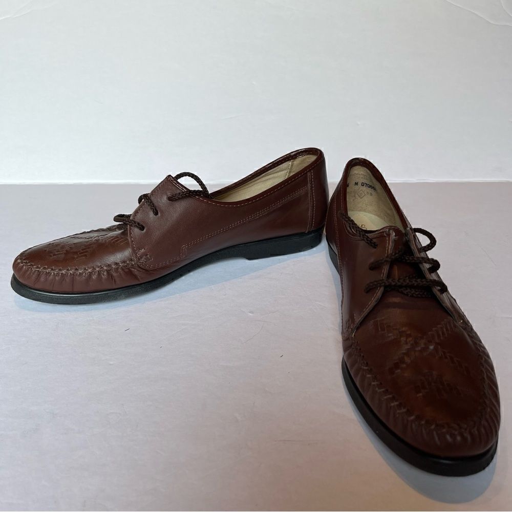 Soft Spots Women's Brown Lace Up Flats Brown Leather Upper Size 9 1/2N